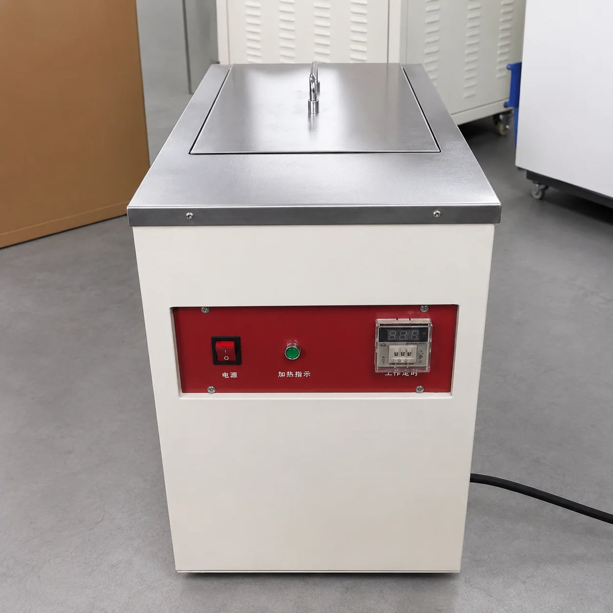 Dental Polymerization Bath, front view