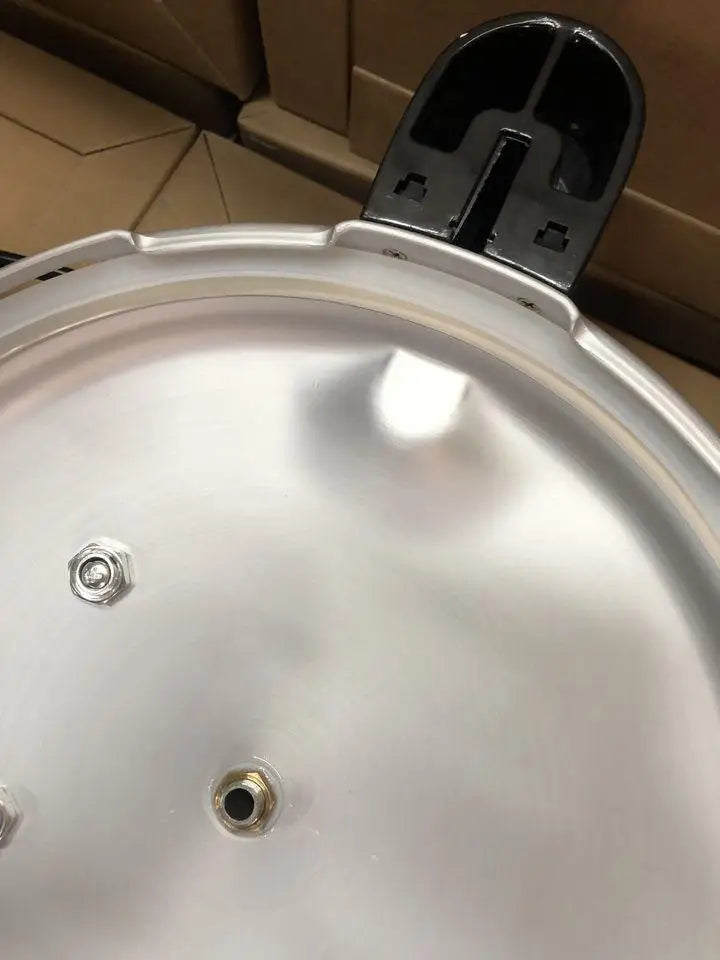 Polymerization Pressure Pot, detail